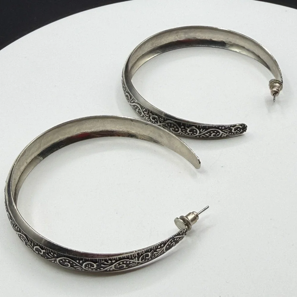 Silver Tone Paisley Scroll Hoop Earrings Large Boho Textured Statement Jewelry